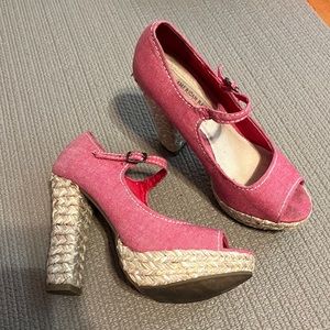 Canvas and rope heels